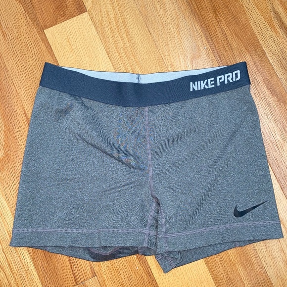 Nike Pants - Nike Pro 3" Training Shorts (Size: M)